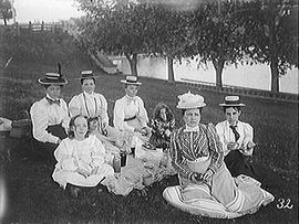 [Family Picnic with 5 Women and 2 Girls at Kingston Mills]